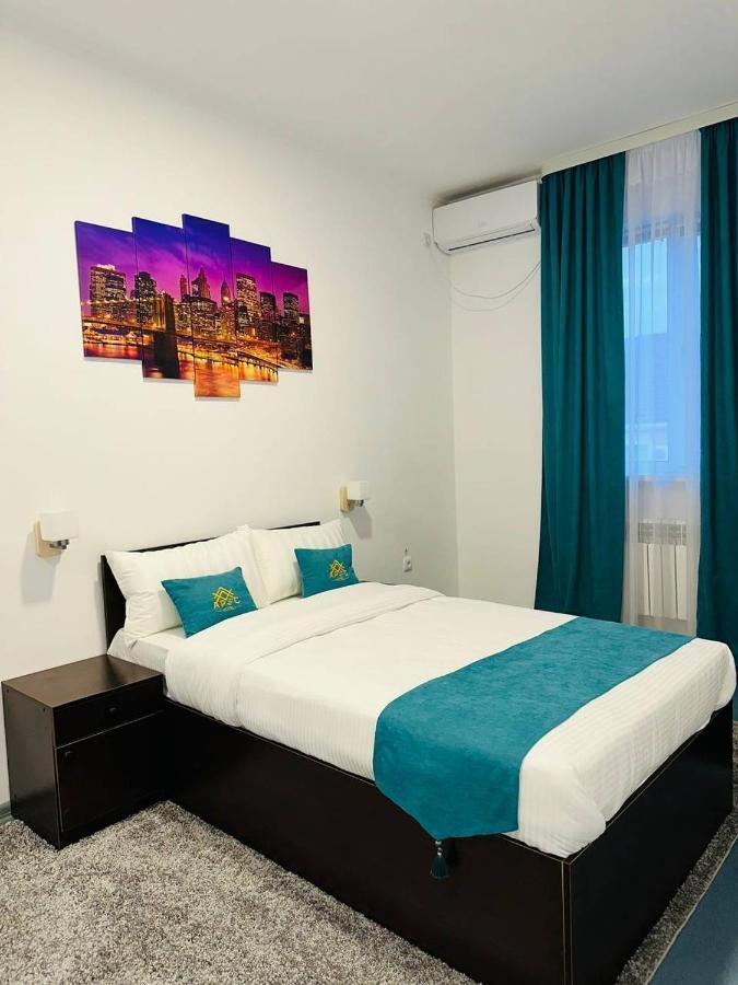 Apec Hotel Atyraū Esterno foto